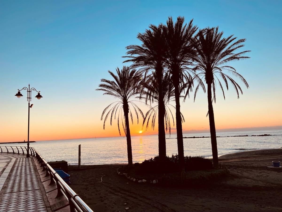 Benalmadena Playa Apartment ภายนอก รูปภาพ